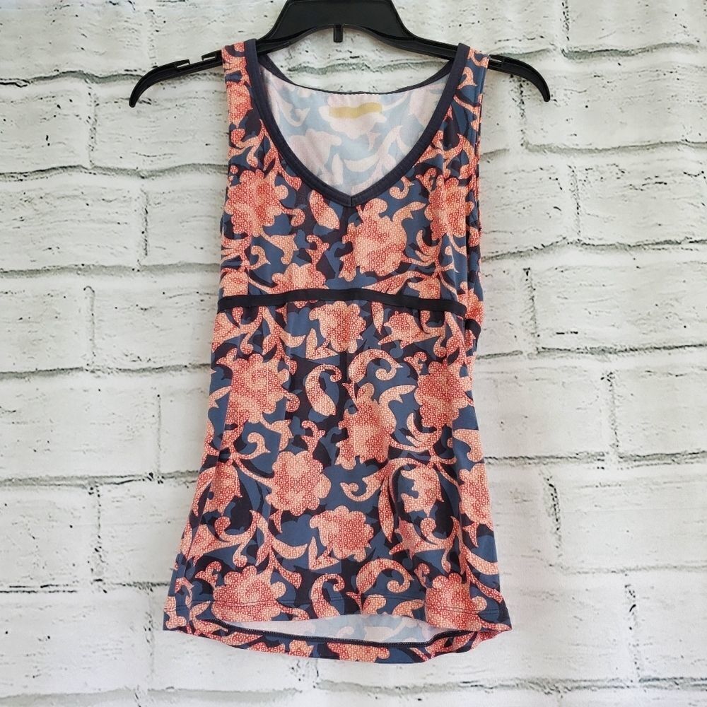 Lucy sleeveless workout tank top
